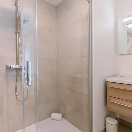 2-br With Terrace & Bbq & Parking Daire